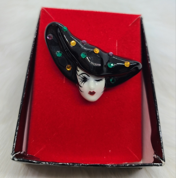 Vintage Fancy Faces Brooch Pin Handpainted Porcelain Mask with Rhinestones - Picture 4 of 5